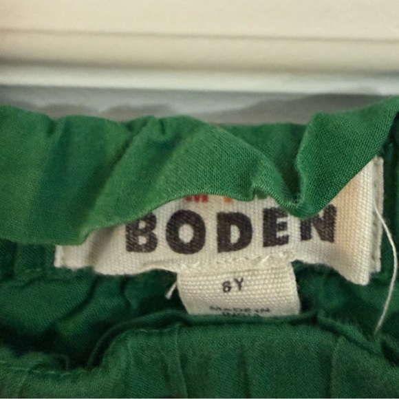Mini Boden Green Floral Kids Bottoms - Picture 3 of 3